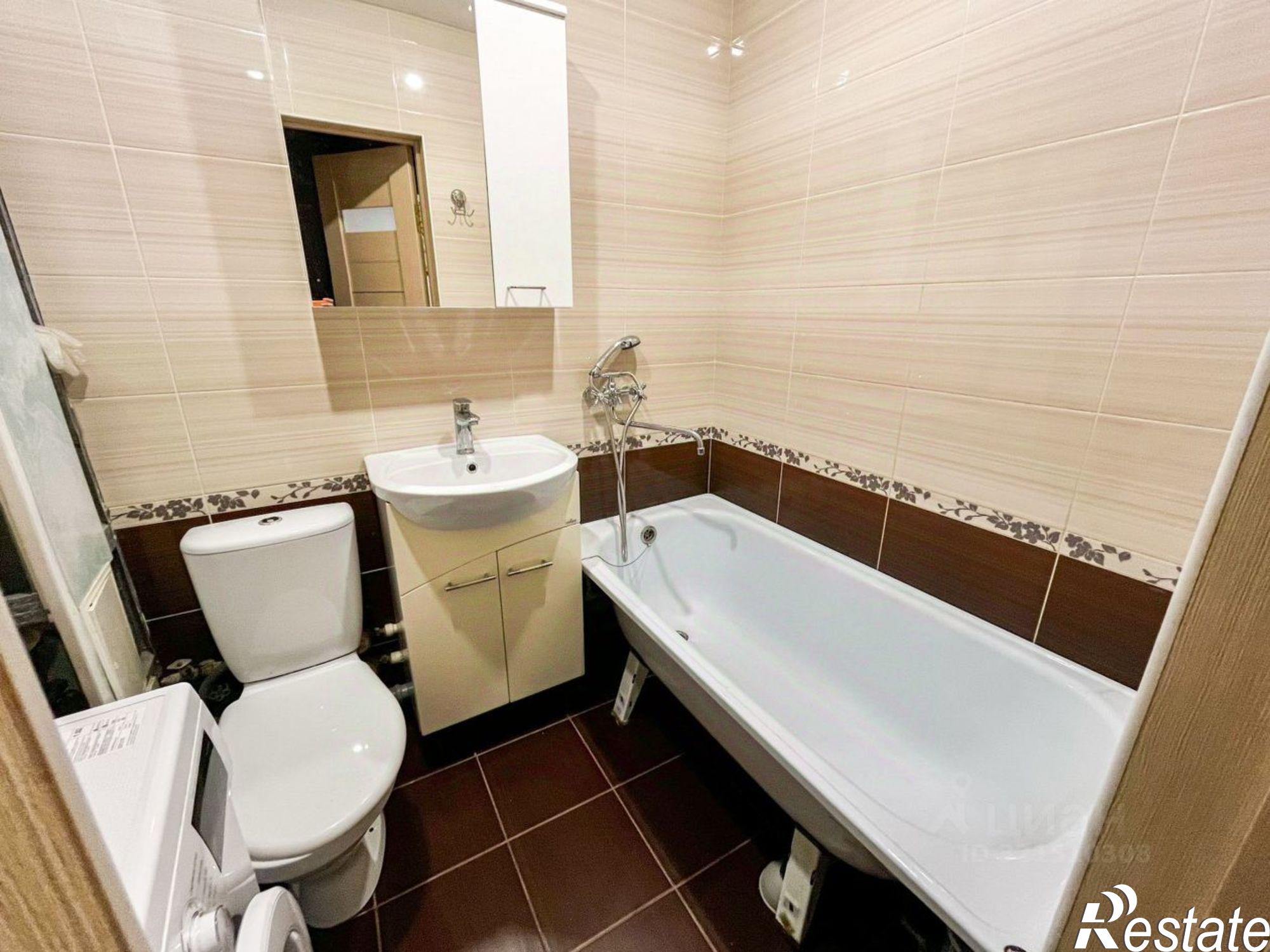 Купить квартиру за 2 000 000 рублей на ул Бирюзова, 25