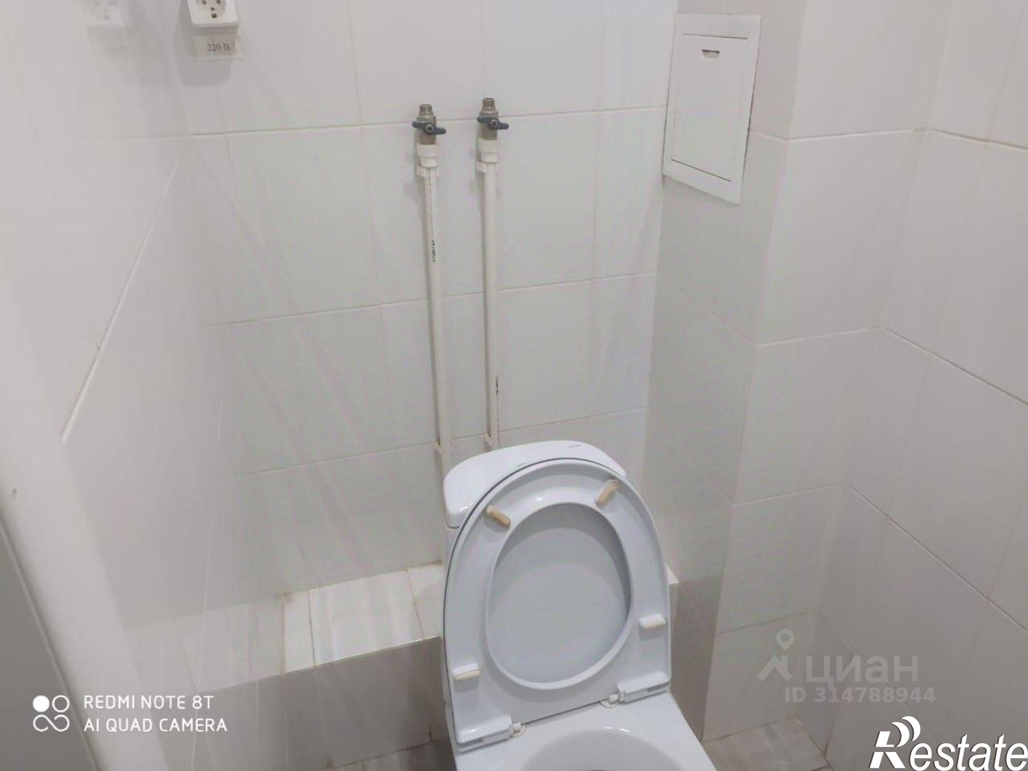Купить офис, помещение под офис за 23 928 000 рублей на Соборная площадь, 2