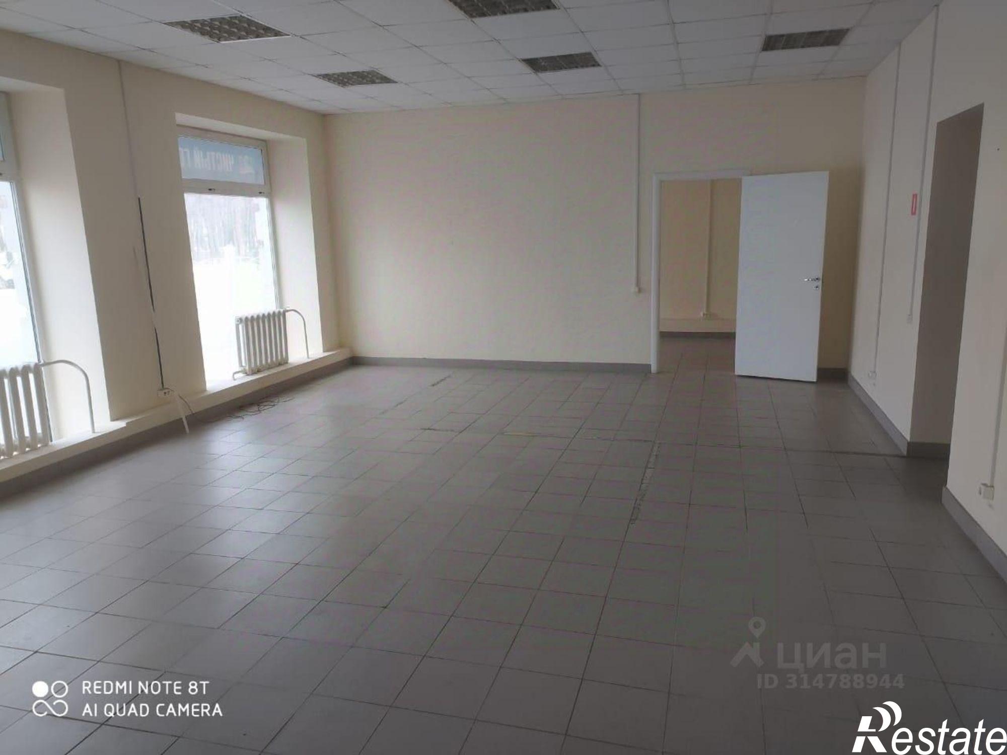 Купить офис, помещение под офис за 23 928 000 рублей на Соборная площадь, 2