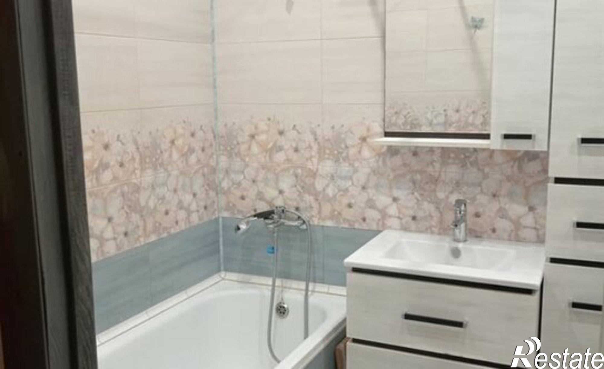 Купить квартиру за 4 000 000 рублей на ул Песоченская, 18