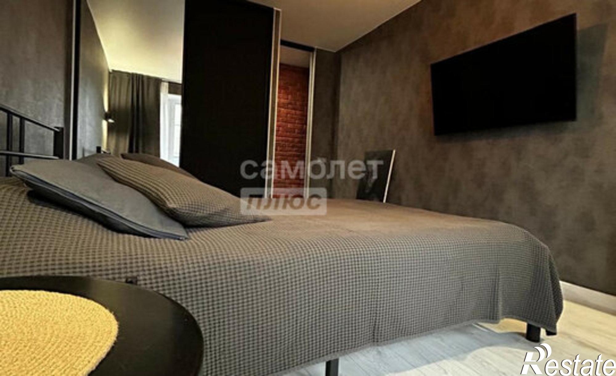 Купить квартиру за 5 500 000 рублей на Подгорная улица, 4