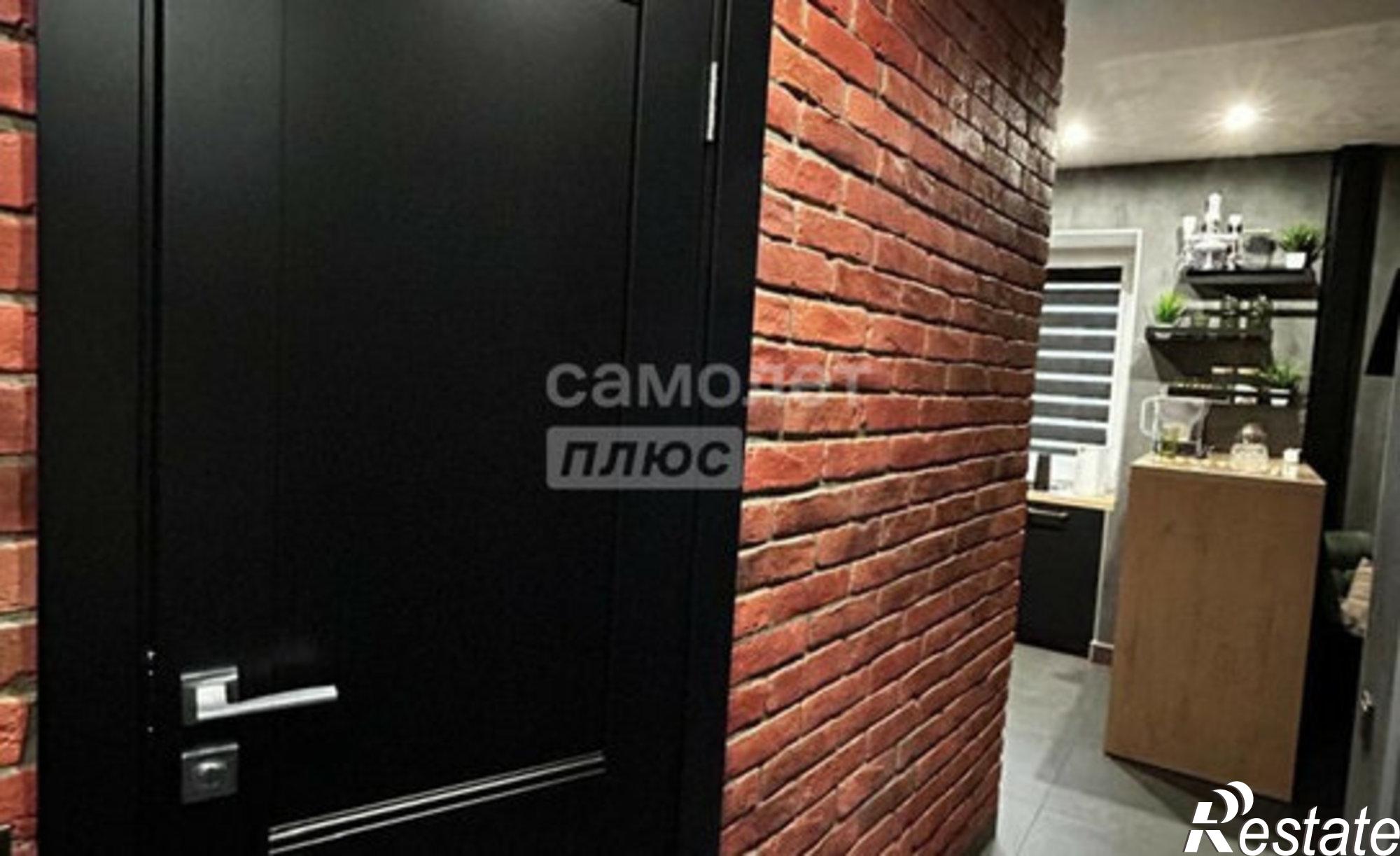 Купить квартиру за 5 500 000 рублей на Подгорная улица, 4