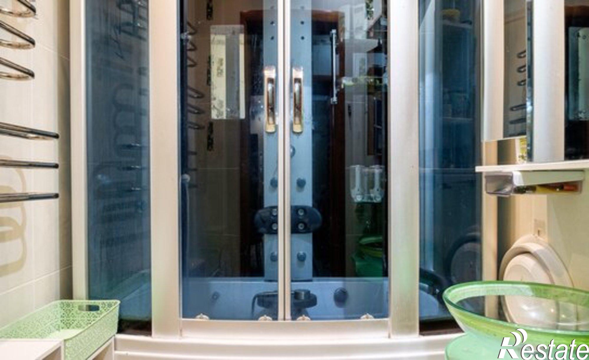 Купить квартиру за 7 700 000 рублей на ул Затинная, 8 1