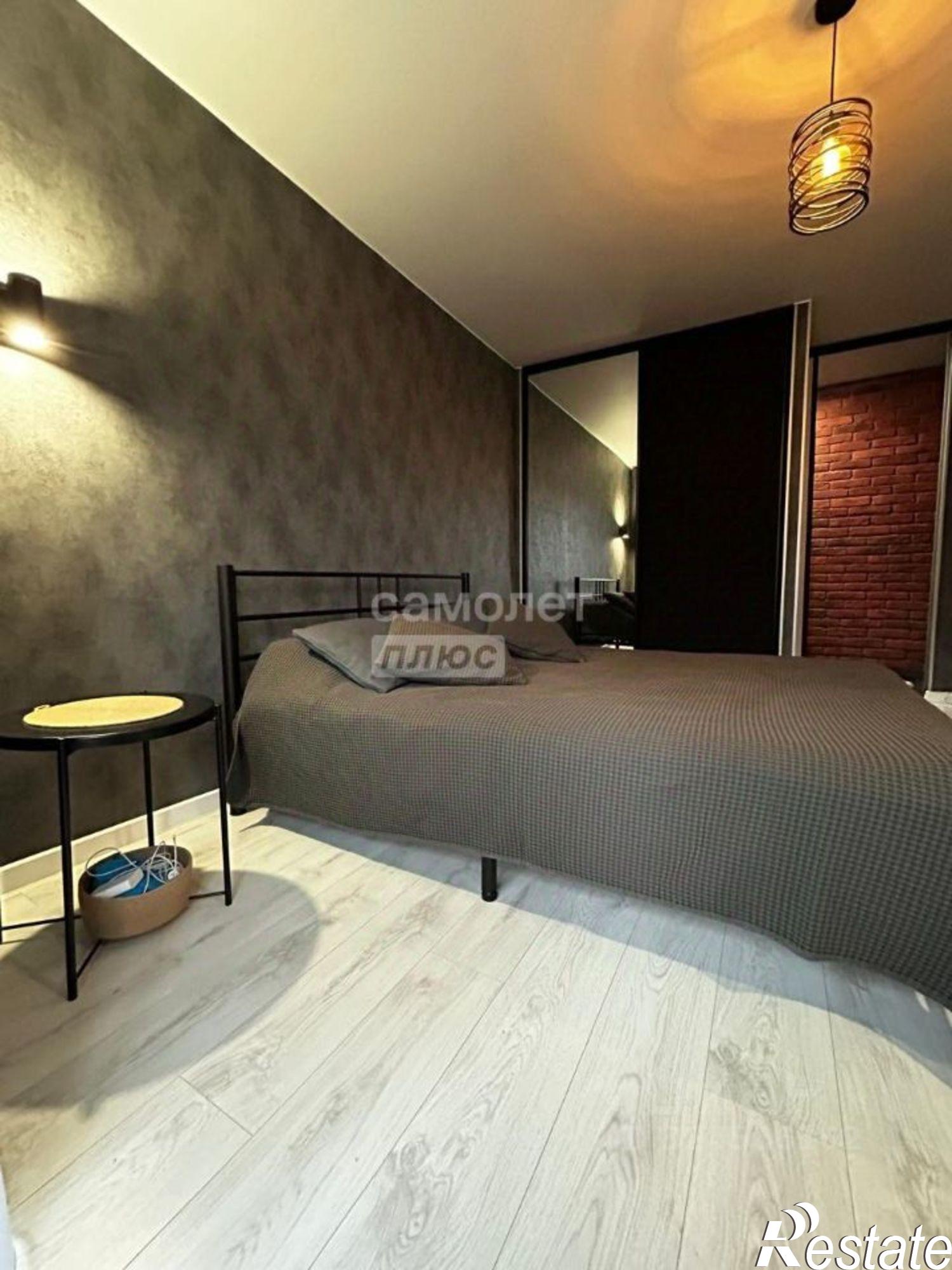 Купить квартиру за 5 500 000 рублей на Подгорная улица, 4