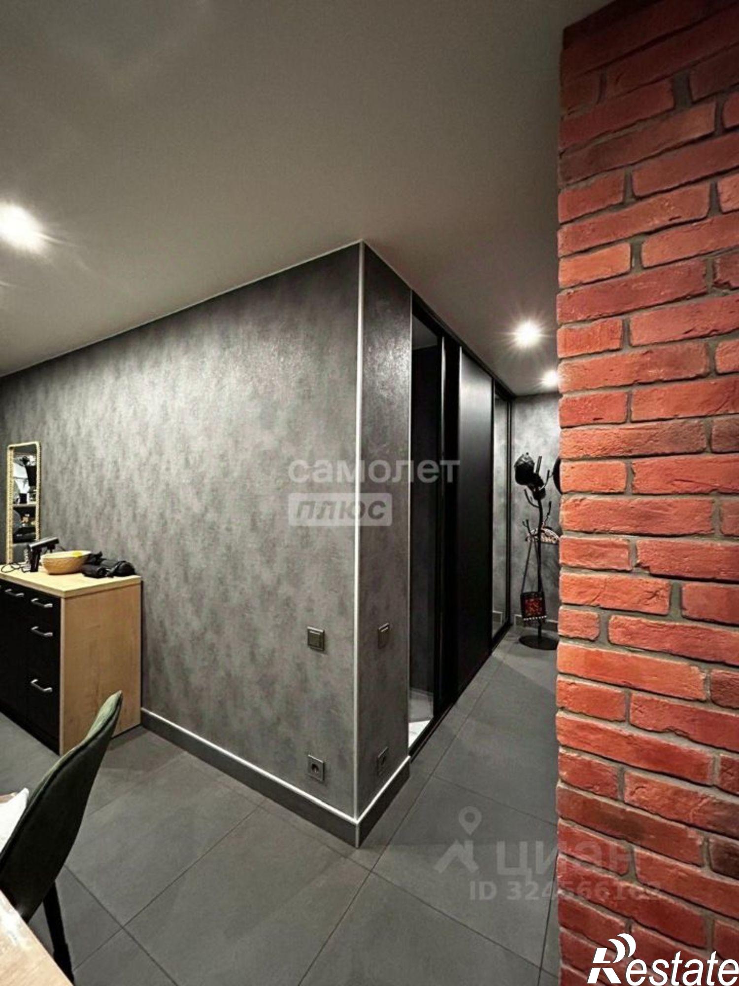 Купить квартиру за 5 500 000 рублей на Подгорная улица, 4