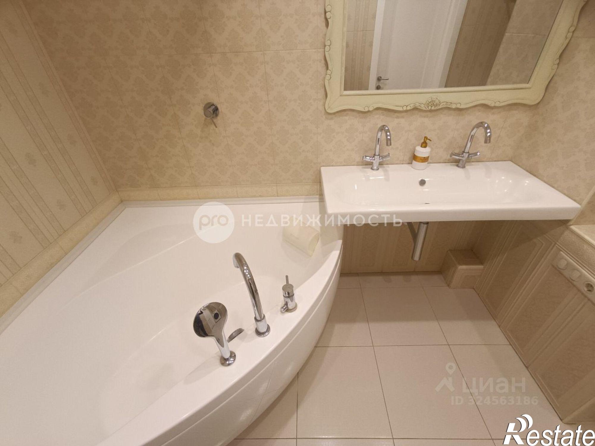 Купить квартиру за 10 900 000 рублей на ул Грибоедова, 22 1