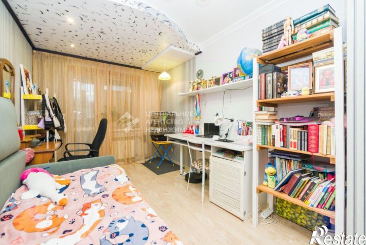 2-комн квартира Большая улица, 100,  д. 100