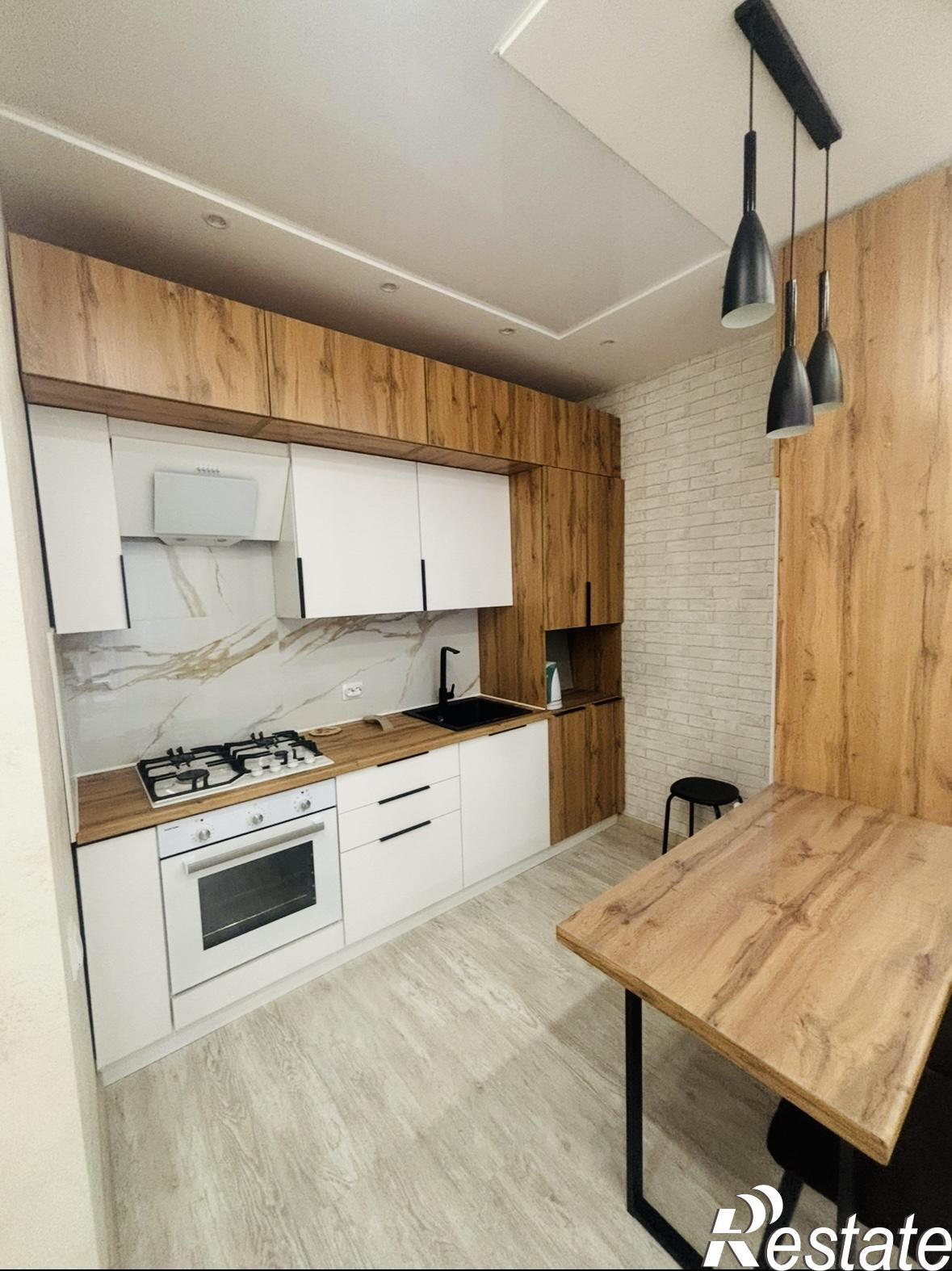 Сдать квартиру за 39 000 рублей на Шереметьевская , 12