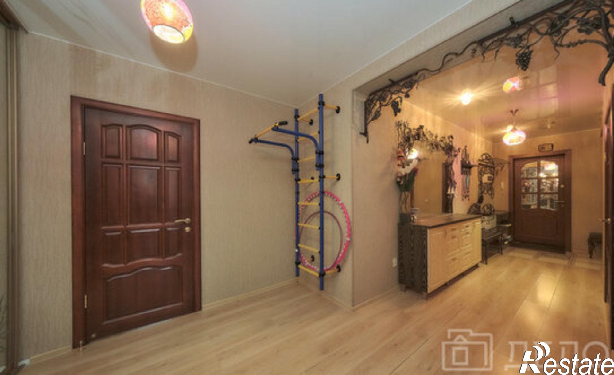 Купить квартиру за 9 700 000 рублей на улица Новосёлов, 40А