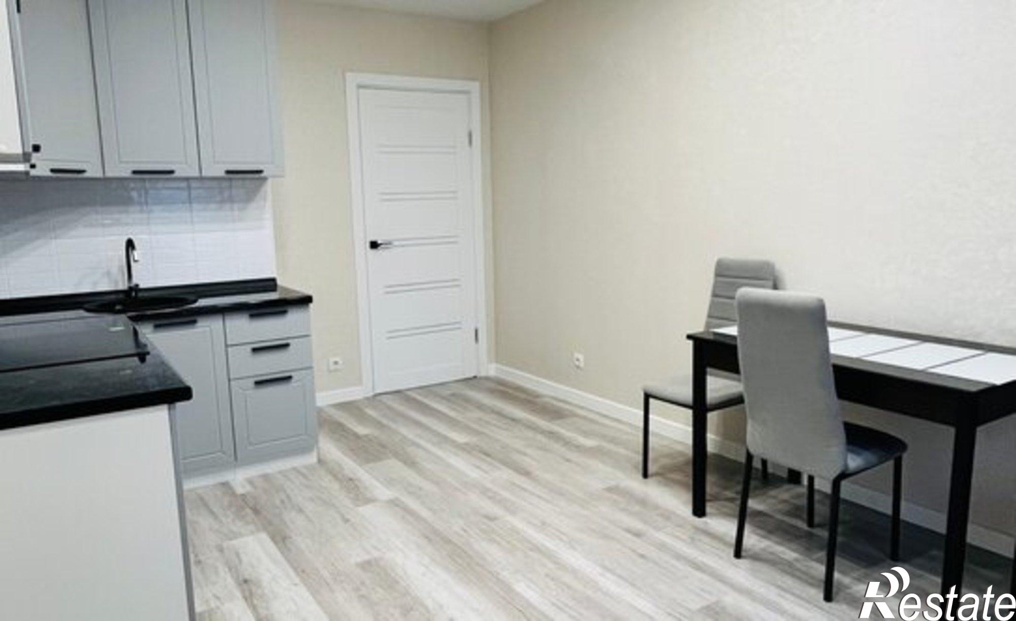 Купить квартиру за 6 700 000 рублей на Славянский проспект, 12