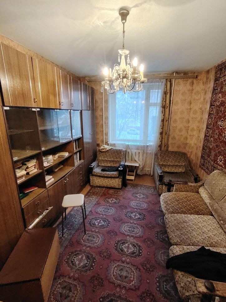 3-комн квартира Горького ул, 15