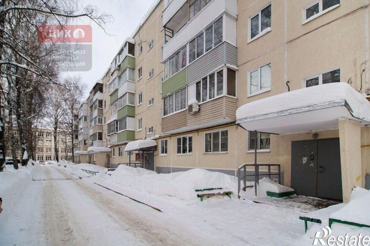 2-комн квартира ул Бирюзова, 13,  д. 13