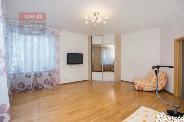 3-комн квартира ул Есенина, 65 1,  д. 65 1,  к. 1