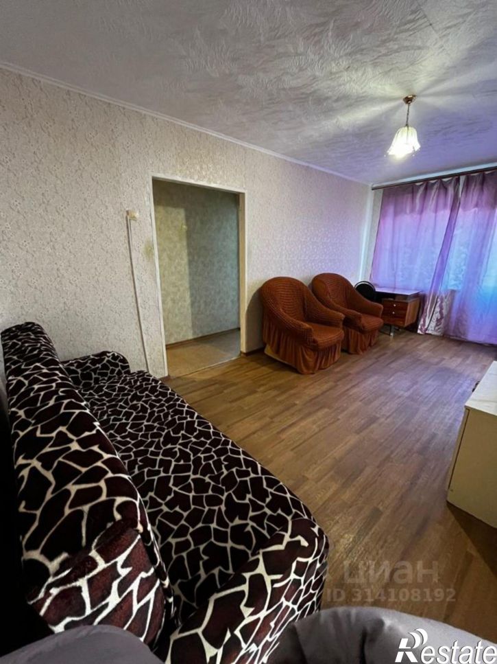 2-комн квартира улица Гагарина, 160/2,  д. 160/2