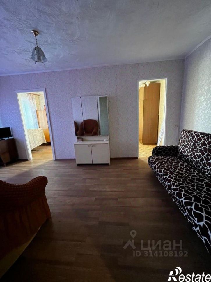 2-комн квартира улица Гагарина, 160/2,  д. 160/2