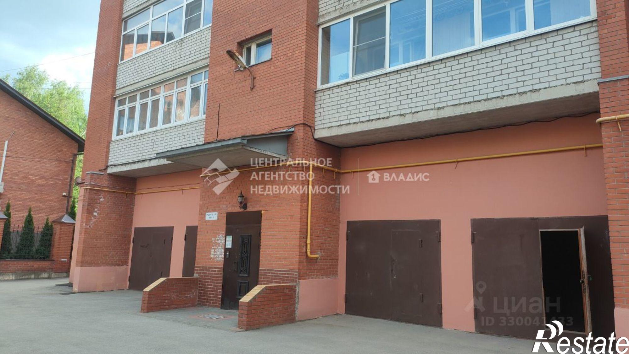 Купить гараж, место в паркинге за 2 400 000 рублей на ул Чкалова, 10А