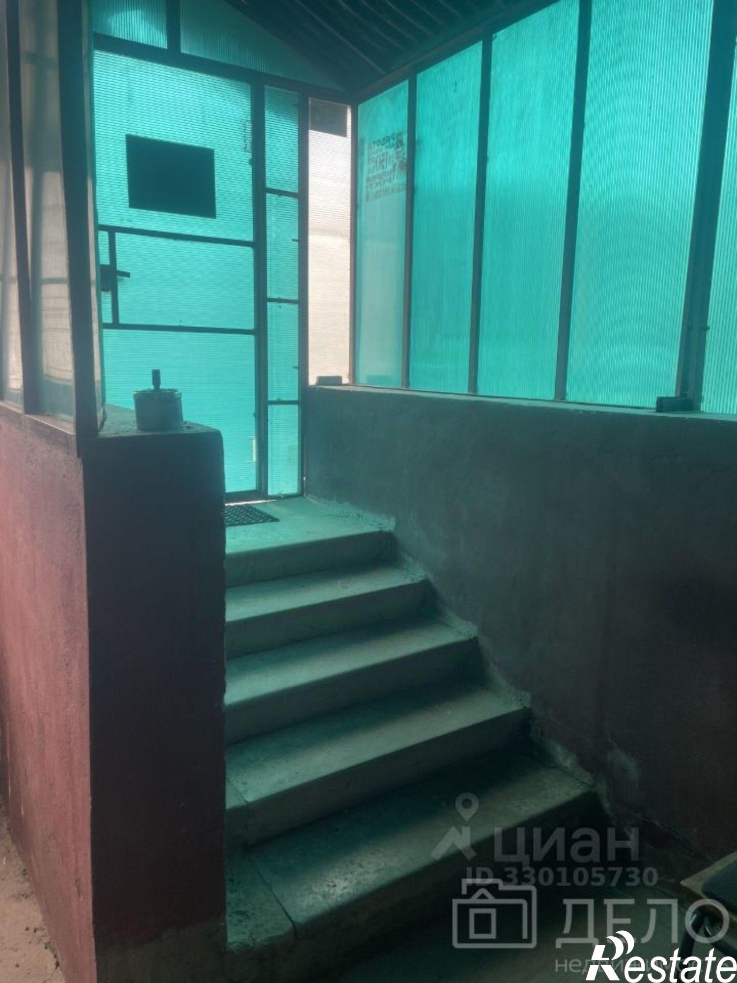 Купить офис, помещение под офис за 5 040 рублей на 9-я линия, 32 к2