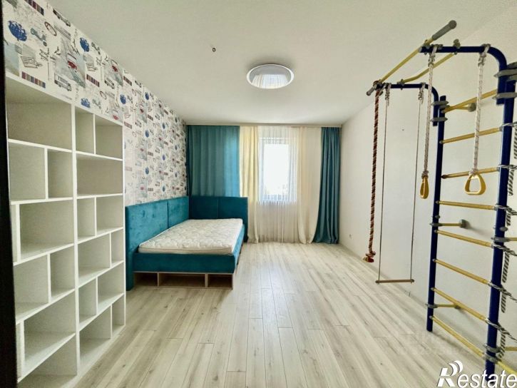 3-комн квартира Первомайский пр-кт, 76 3,  д. 76 3,  к. 3