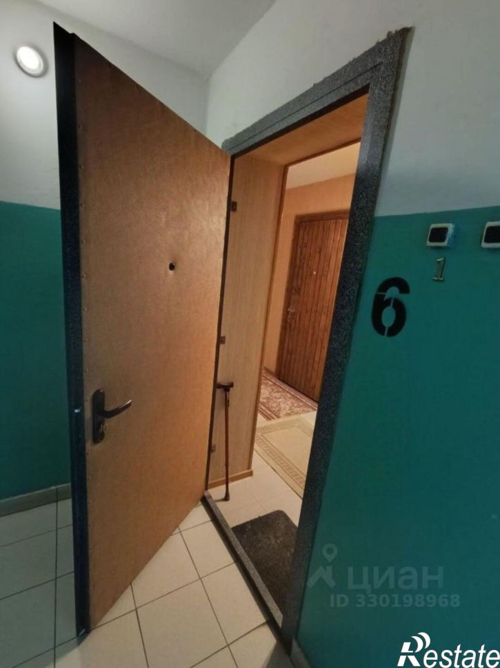 3-комн квартира улица Гагарина, 14,  д. 14