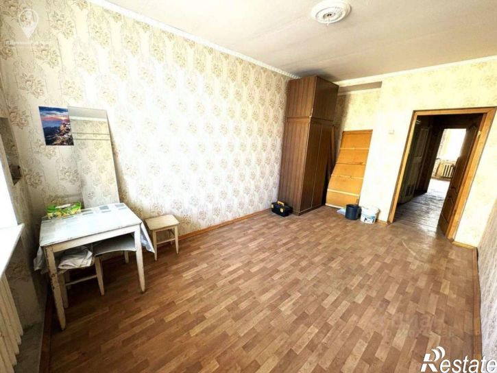 4-комн квартира ул Есенина, 37/2,  д. 37/2