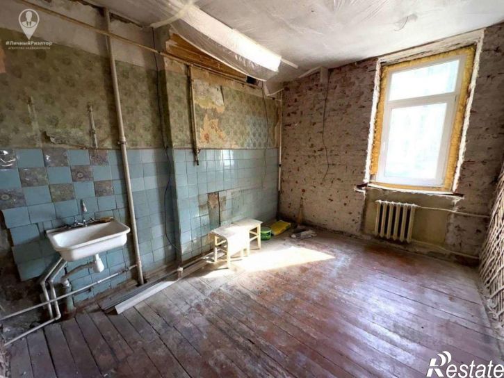 4-комн квартира ул Есенина, 37/2,  д. 37/2