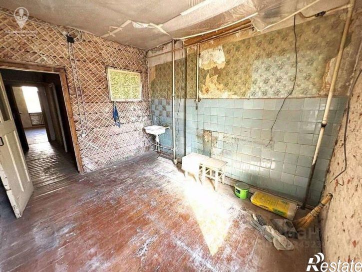 4-комн квартира ул Есенина, 37/2,  д. 37/2