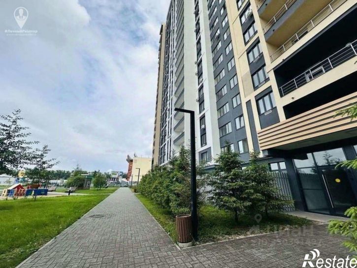 2-комн квартира ул Земнухова, 3,  д. 3
