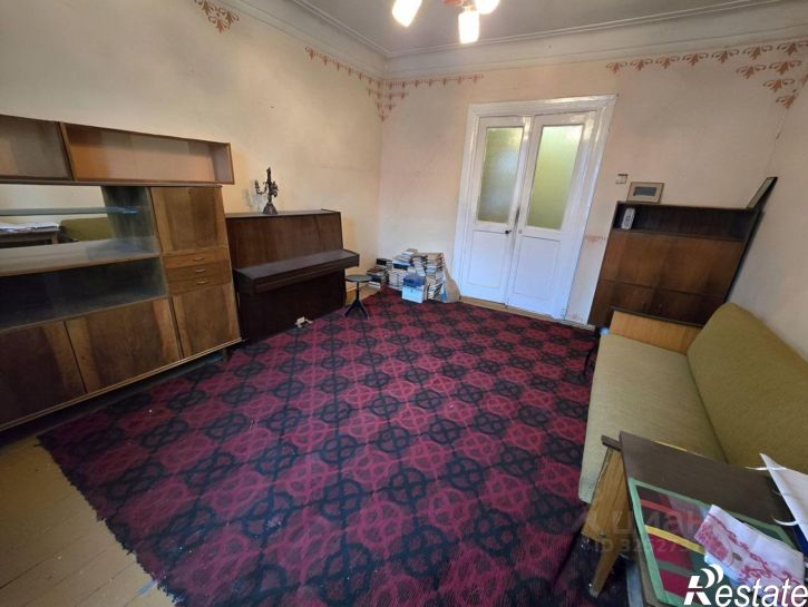 4-комн квартира улица Чкалова, 9,  д. 9