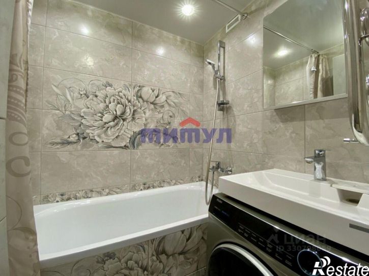2-комн квартира ул Бирюзова, 31 1,  д. 31 1,  к. 1