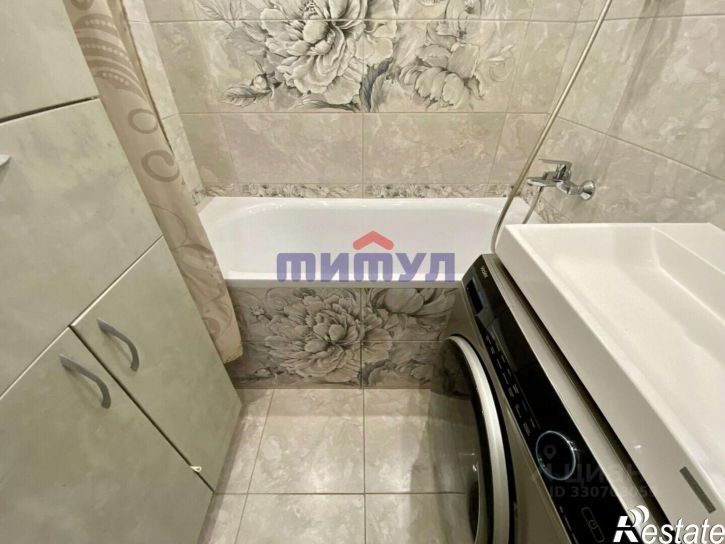 2-комн квартира ул Бирюзова, 31 1,  д. 31 1,  к. 1