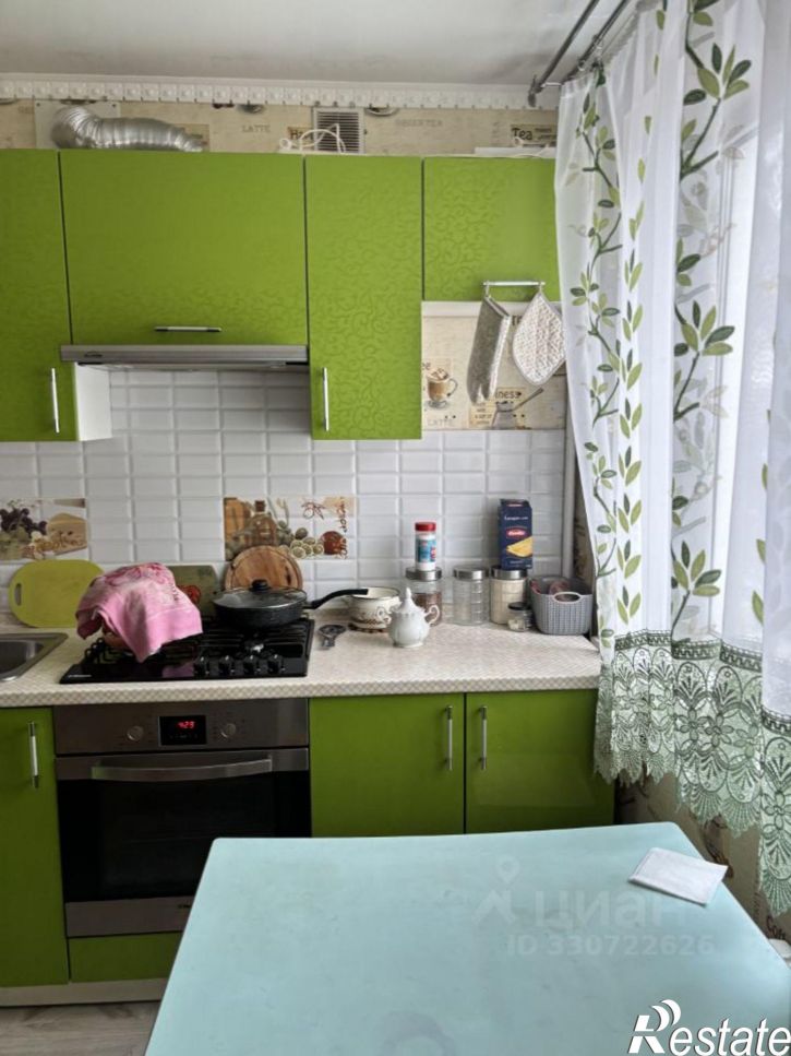 3-комн квартира ул Зубковой, 1,  д. 1