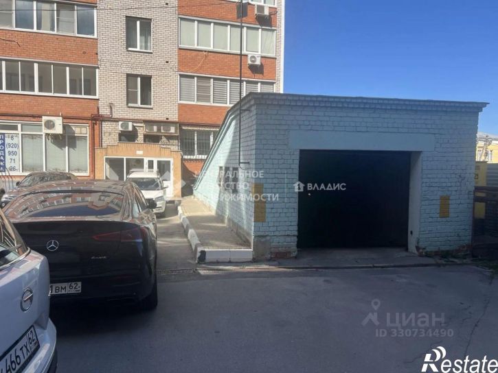 Гараж/парковка Право-Лыбедская улица, 27,  д. 27