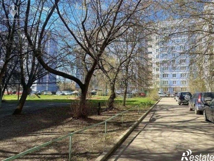 3-комн квартира ул Сельских Строителей, 3е,  д. 3е