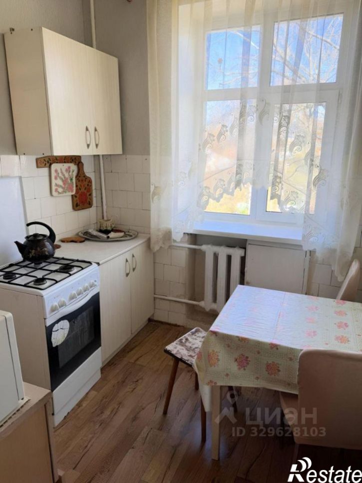 3-комн квартира Весенняя улица, 25,  д. 25