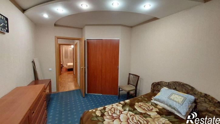 3-комн квартира 1-й проезд Гагарина, 12,  д. 12