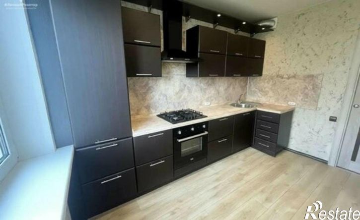 3-комн квартира ул Бирюзова, 24 1,  д. 24 1,  к. 1