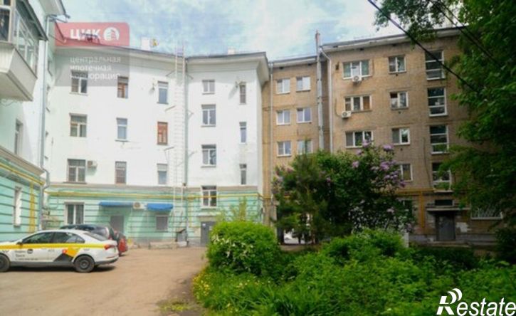 4-комн квартира улица Есенина, 37/2,  д. 37/2