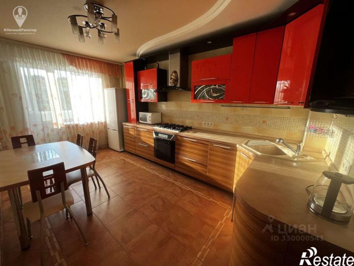 3-комн квартира ул Комбайновая, 22 1,  д. 22 1,  к. 1