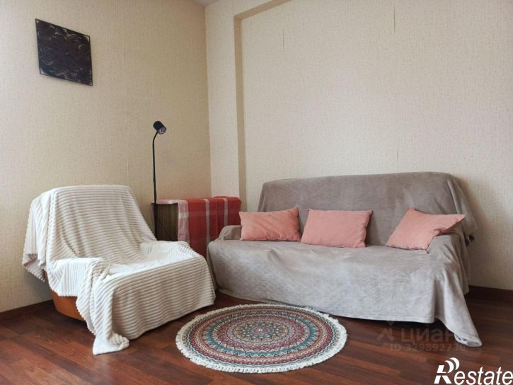 2-комн квартира улица Есенина, 65 к1,  д. 65 к1