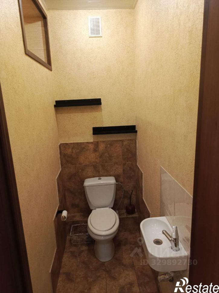 2-комн квартира улица Есенина, 65 к1,  д. 65 к1