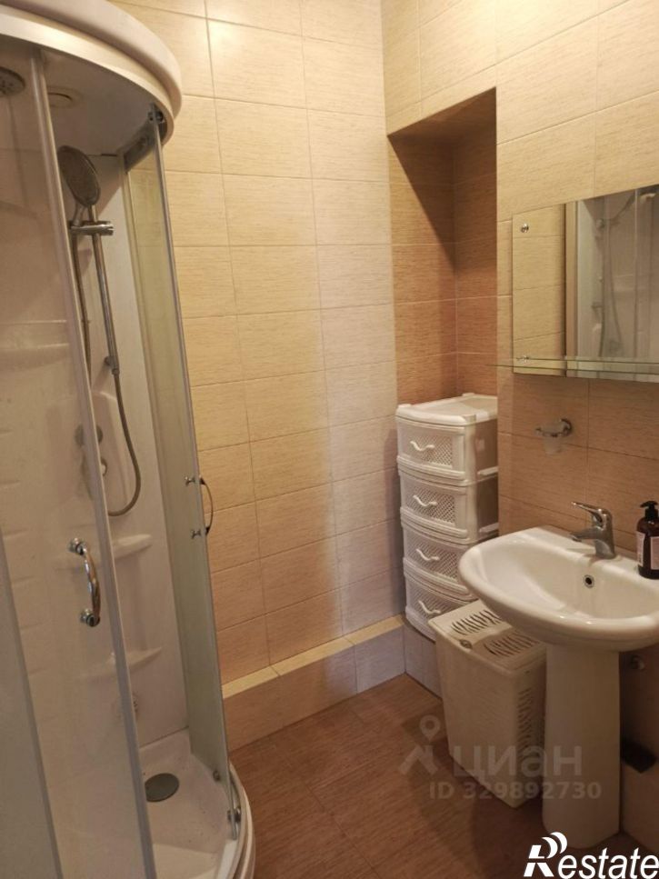 2-комн квартира улица Есенина, 65 к1,  д. 65 к1