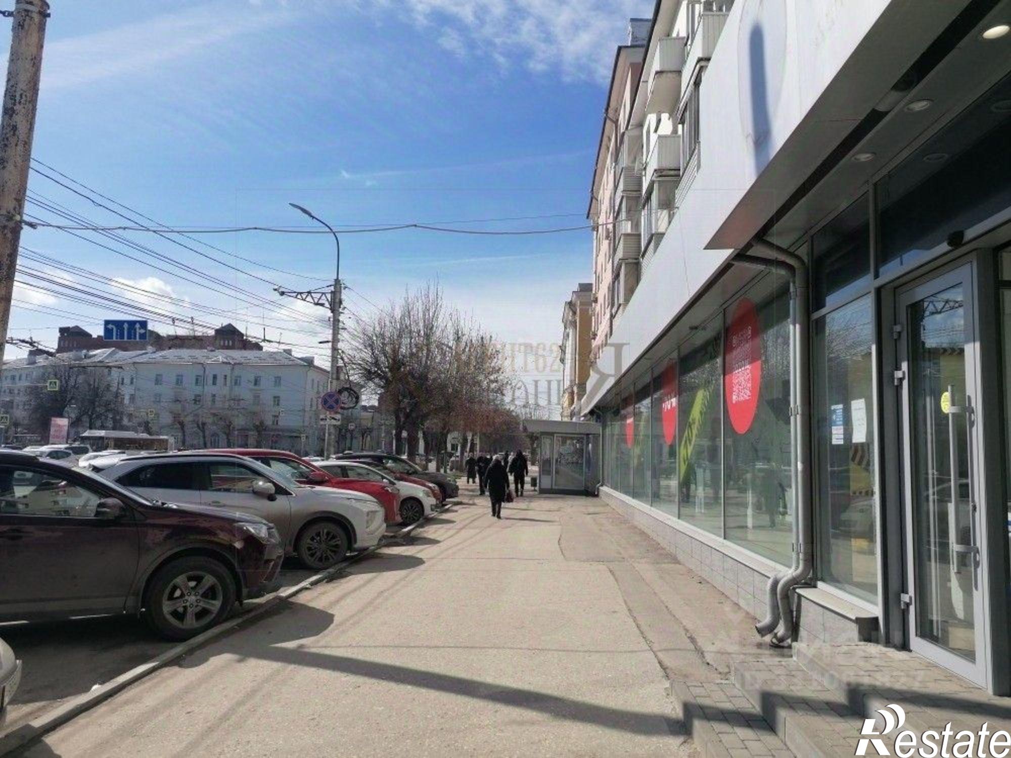 Сдать торговое помещение за 990 000 рублей на ул Ленина, 2