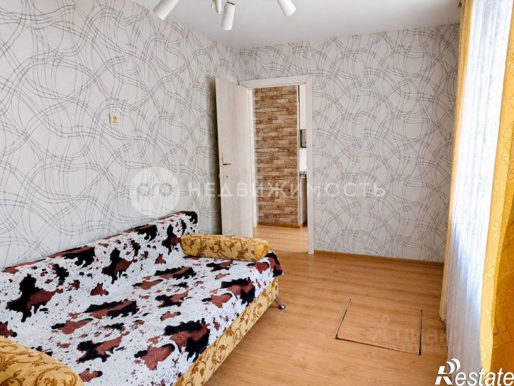 2-комн квартира улица Типанова, 16,  д. 16