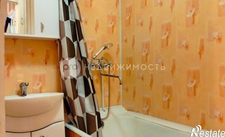 2-комн квартира улица Типанова, 16,  д. 16