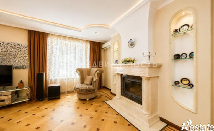 4-комн квартира ул Сенная, 10,  д. 10