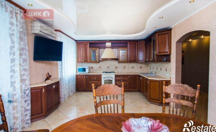 3-комн квартира ул Комбайновая, 24,  д. 24