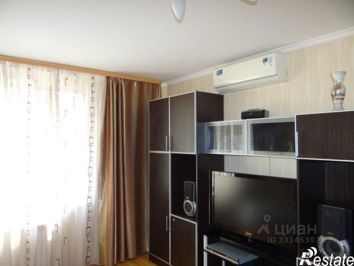 4-комн квартира ул 6-я Линия, 24,  д. 24