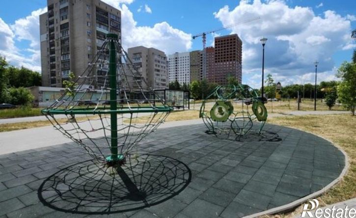 2-комн квартира ул Бирюзова, 8,  д. 8