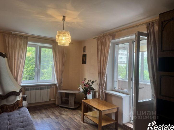 2-комн квартира ул Сельских Строителей, 3е,  д. 3е