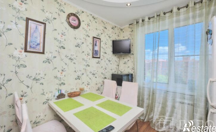 4-комн квартира улица Стройкова, 25,  д. 25